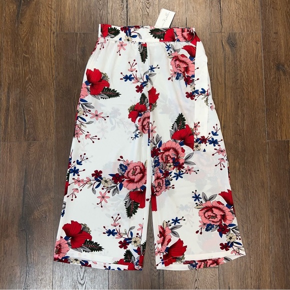 🆕 Simply Noelle Floral Culottes Wide Leg Crop Pants SZ S/M - Picture 1 of 3